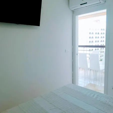 Acuarium Holidays Apartamento *